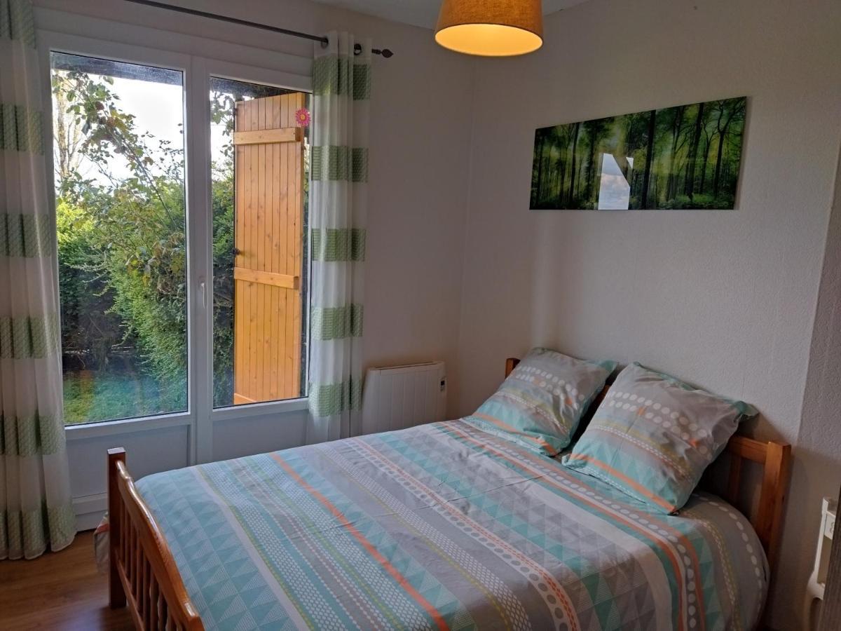 Les Fortelles Chatillon-sur-Broue Exterior foto